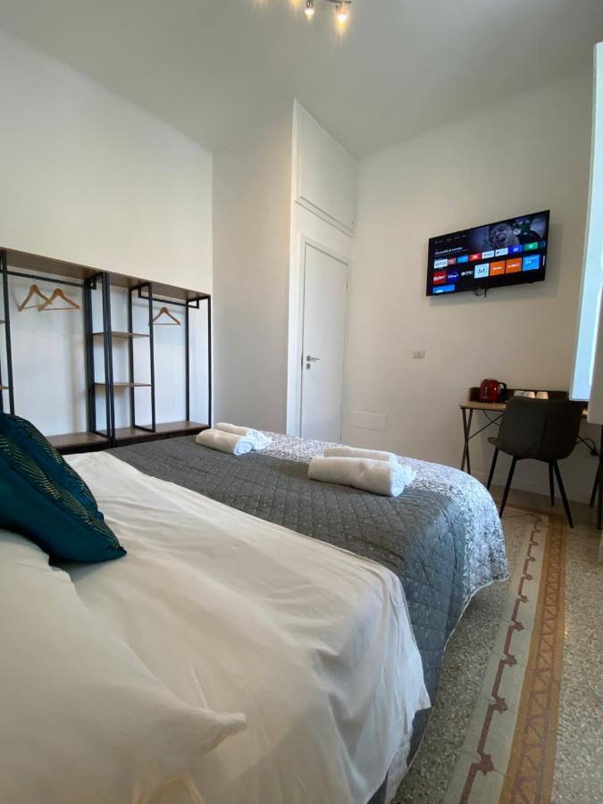 Hotel Cavour 221 - Central Station Bari Zewnętrze zdjęcie