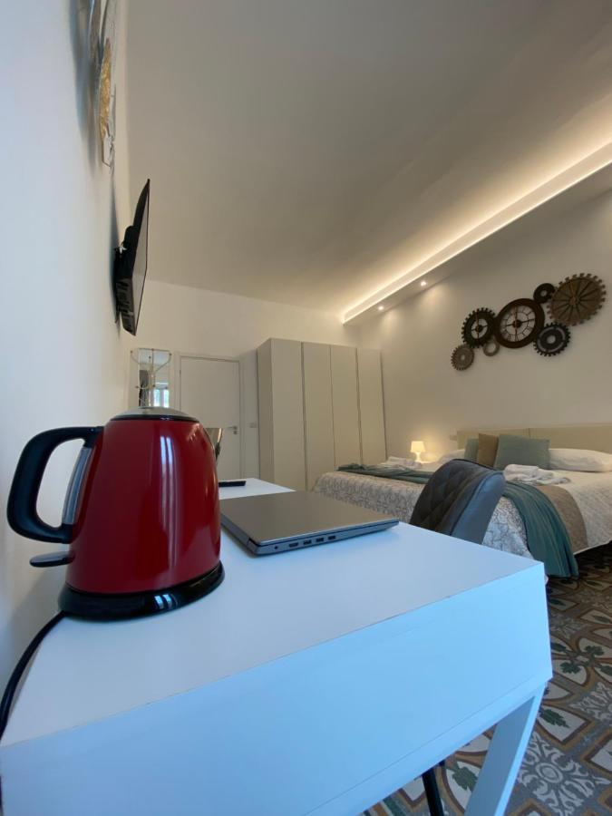 Hotel Cavour 221 - Central Station Bari Zewnętrze zdjęcie
